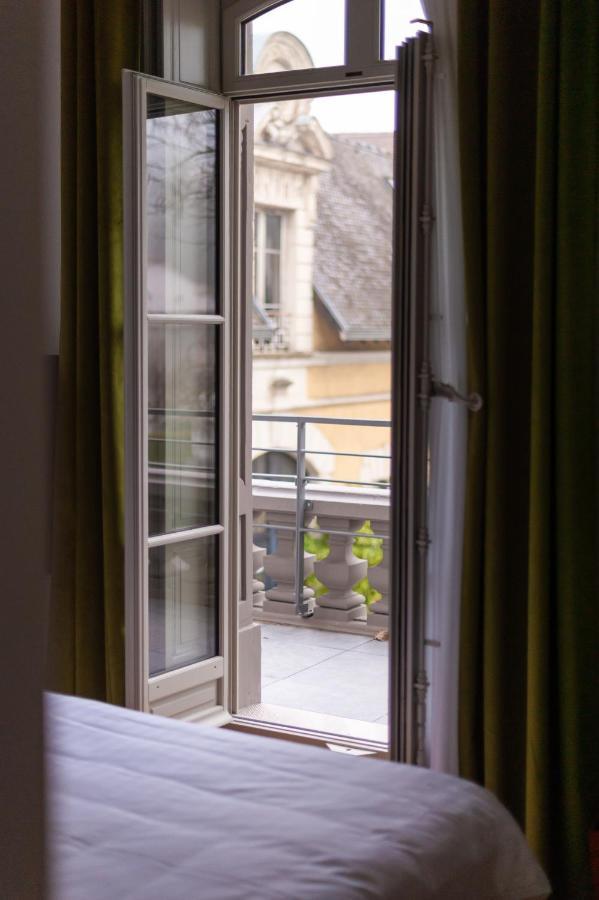 Hotel Mille Pas Voiron Exterior photo